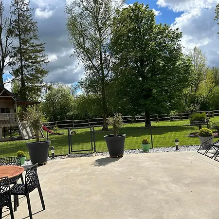 Le Domaine Du Prieure De Groupe 16 Personnes 펜션